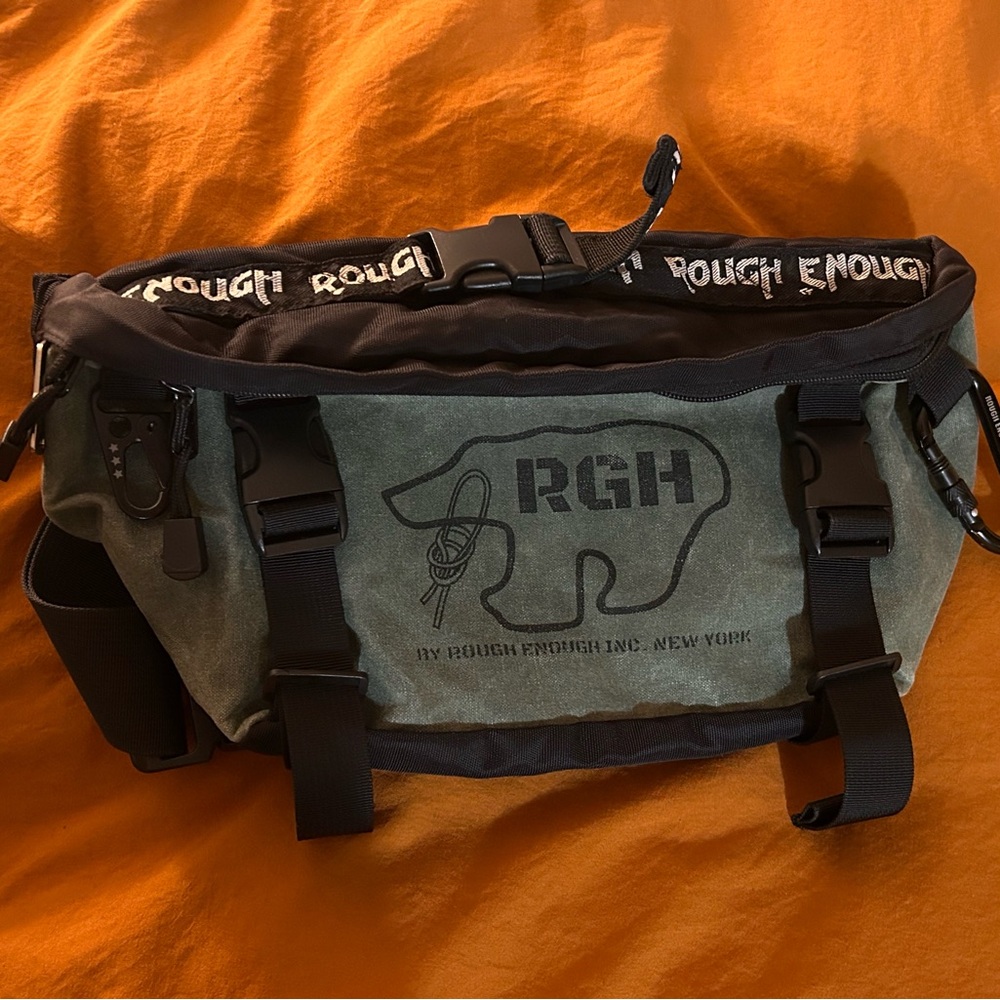Rough Enough black/olive green Crossbody Bag